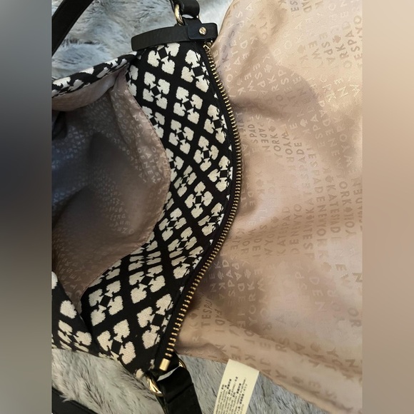 Kate Spade Victoria Classic w/Pink & White Stripe Crossbody - Matching Wallet - Picture 10 of 10